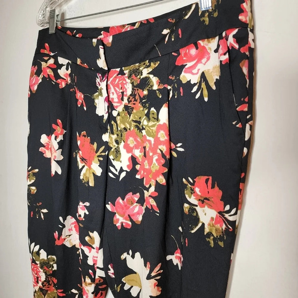 Ann Taylor Loft floral flowy pants - Picture 9 of 16
